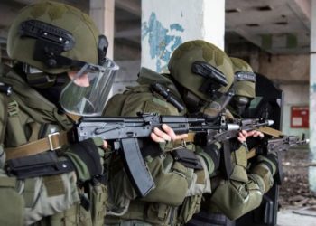 Российские-штурмовики-массировано-атакуют-врага-на-авдеевском-коксохимическом-заводе