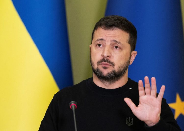 Зеленский исключил проведение президентских выборов до конца военных действий Зеленский-исключил-проведение-президентских-выборов-до-конца-военных-действий