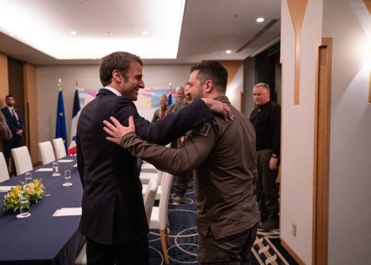 Декабрь-станет-решающим-для-Украины,-–-Макрон