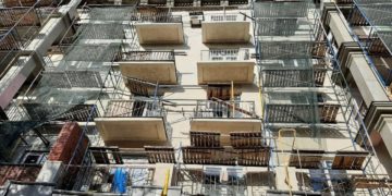 Жильцы самого длинного дома в Мариуполе скоро вернутся домой Жильцы-самого-длинного-дома-в-Мариуполе-скоро-вернутся-домой