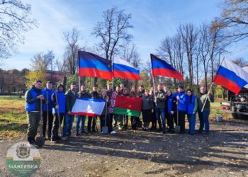 Белорусы-положили-начало-озеленению-сквера-в-Макеевке