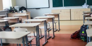 Школы-Луганска-переходят-на-дистанционное-обучение