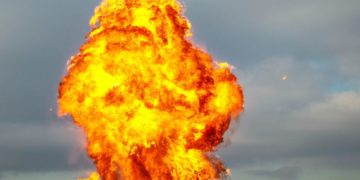 Украинский беспилотник атаковал нефтебазу в ЛНР Украинский-беспилотник-атаковал-нефтебазу-в-ЛНР