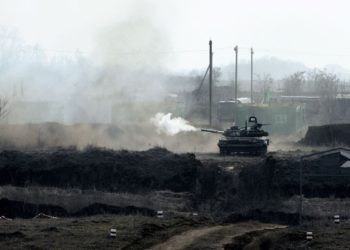 ВСУ ранним утром начали покидать Авдеевскую промзону ВСУ-ранним-утром-начали-покидать-Авдеевскую-промзону