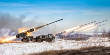 В ближайшие дни ВС РФ начнут активные штурмовые действия в Авдеевке