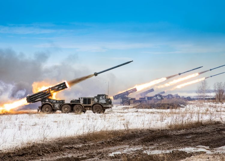 В ближайшие дни ВС РФ начнут активные штурмовые действия в Авдеевке