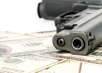 Британские СМИ разоблачили украинскую ОПГ мирового масштаба