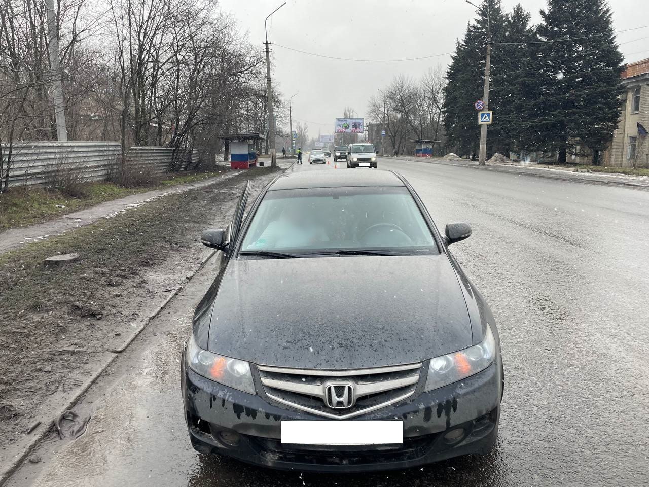 В Донецке водитель на пикапе насмерть сбил двух пешеходов