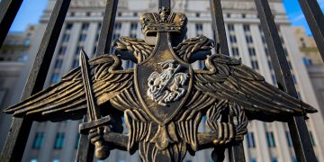 Россия и Украина провели крупный обмен пленными по формуле 195 на 195 Россия и Украина провели крупный обмен пленными по формуле 195 на 195