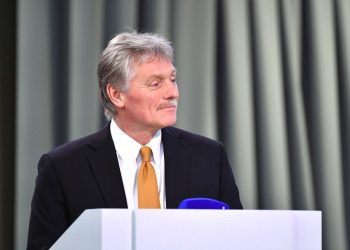 Обстрелы Харькова и Киева не являются российским ответом на удар по рынку в Донецке, — Песков