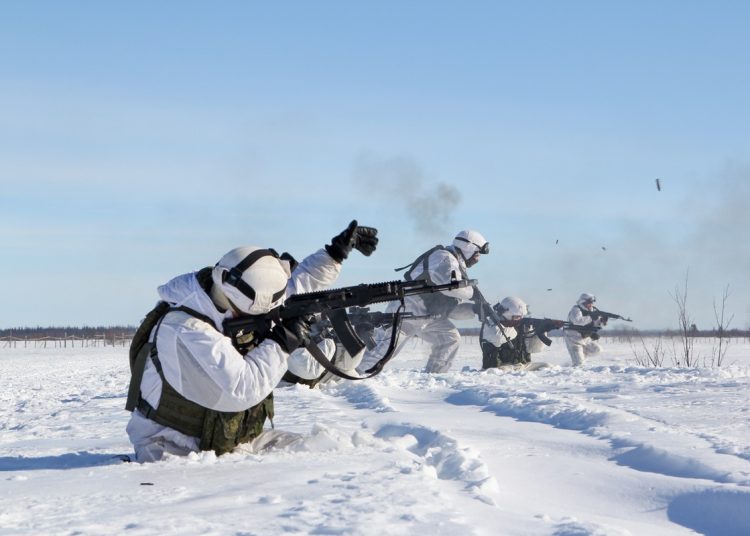 ВС РФ возобновили штурмы у Авдеевского коксохимического завода и Степового ВС РФ возобновили штурмы у Авдеевского коксохимического завода и Степового