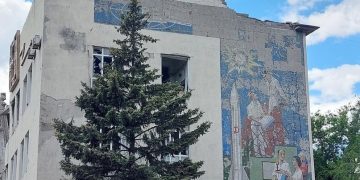 В Мариуполе начали восстановление исторического Дома связи