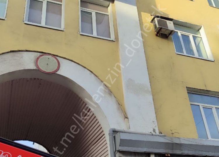 В центре Донецка удалось демонтировать часть водостока В центре Донецка удалось демонтировать часть водостока