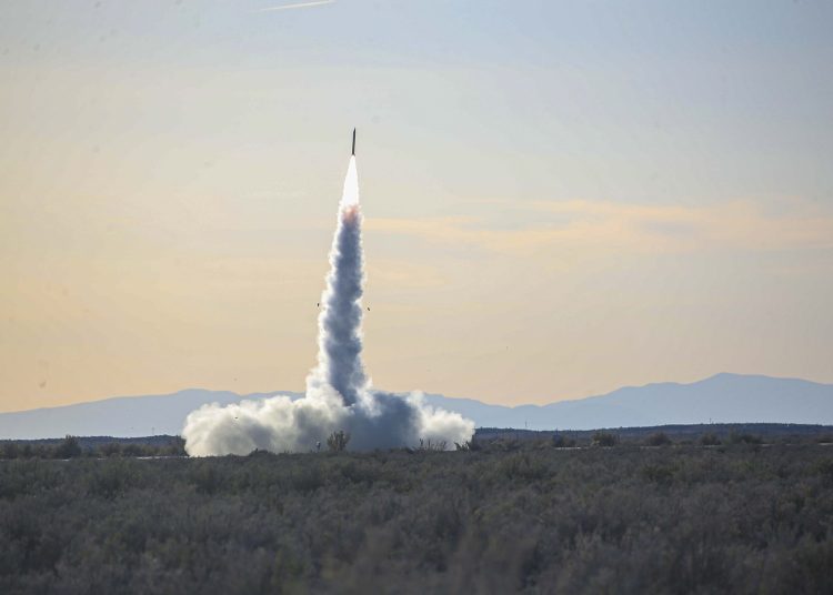 ВСУ вновь ударили из РСЗО Himars по АЗС и пекарне в ЛНР ВСУ вновь ударили из РСЗО Himars по АЗС и пекарне в ЛНР