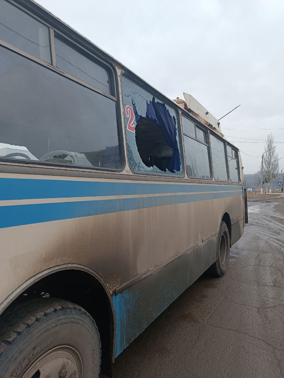 Беспилотник ВСУ атаковал пассажирский автобус в Горловке