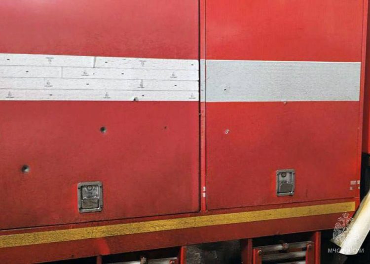 ВСУ сбросили бомбу на звено сотрудников МЧС в Донецке