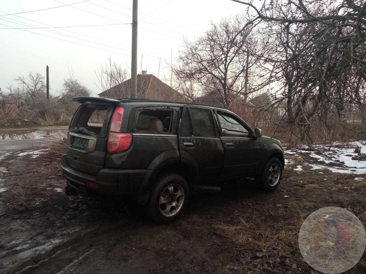 Украинский БПЛА сбросил взрывное устройство на автомобиль в ЛНР