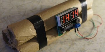 В ЛНР нашли бомбу под автомобилем замректора Луганского университета В ЛНР нашли бомбу под автомобилем замректора Луганского университета