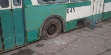 Вандалы вывели из строя троллейбусы Харцызска Вандалы вывели из строя троллейбусы Харцызска