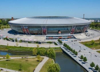 «Донбасс-Арену» реконструируют и запустят