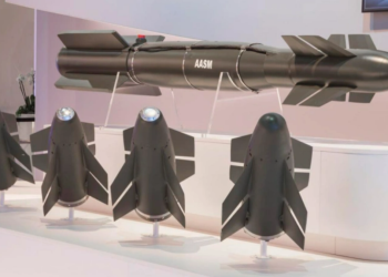 В зоне СВО впервые сбита авиабомба Hummer