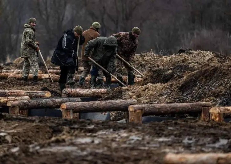 В районе Северска ВСУ возводят фортификационные сооружения, — Марочко В районе Северска ВСУ возводят фортификационные сооружения, — Марочко