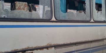 В Каховке ВСУ с дрона сбросили бомбу на автобус, пострадал дедушка В Каховке ВСУ с дрона сбросили бомбу на автобус, пострадал дедушка