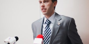 Россия должна действовать жестче, чтобы укротить амбиции Макрона, — политолог Черкашин Россия должна действовать жестче, чтобы укротить амбиции Макрона, — политолог Черкашин