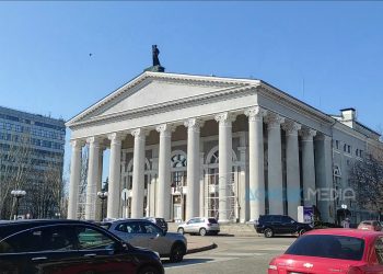 В Донецк пришла теплая весенняя погода