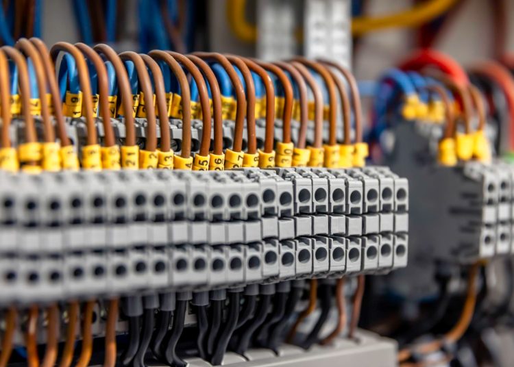 Военные объекты Харьковской области пытаются работать от генераторов, — Марочко Военные объекты Харьковской области пытаются работать от генераторов, — Марочко