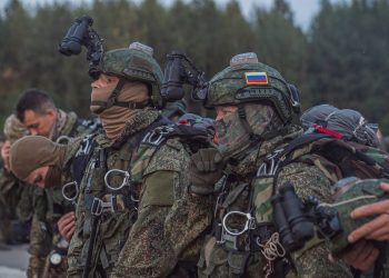 Битва за Часов Яр: бойцы ВДВ взяли микрорайон «Канал» в клещи