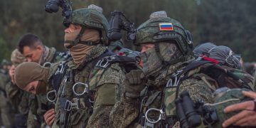 Битва за Часов Яр: бойцы ВДВ взяли микрорайон «Канал» в клещи