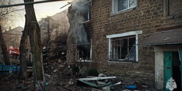 ВСУ обстреляли Стаханов ЛНР: поврежден жилой дом