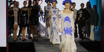 Студентки из ДНР представили свои коллекции на Российском форуме индустрии дизайна Студентки из ДНР представили свои коллекции на Российском форуме индустрии дизайна