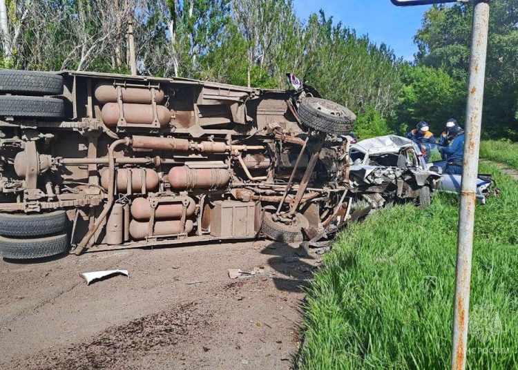ДТП с маршруткой в Донецке унесло жизнь двух человек ДТП с маршруткой в Донецке унесло жизнь двух человек