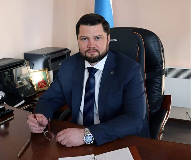 Мэр Енакиево Роман Храменков задержан за необычную взятку Мэр Енакиево Роман Храменков задержан за необычную взятку