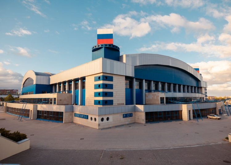 Хуснуллин заявил о завершении восстановления «Олимпийского» в Донецке к концу года