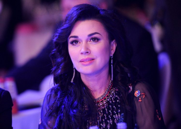 Прощание с легендой: Анастасия Заворотнюк – символ мужества и таланта российского кино