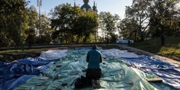 В Киеве раскольники снесли часовню православного храма УПЦ В Киеве раскольники снесли часовню православного храма УПЦ