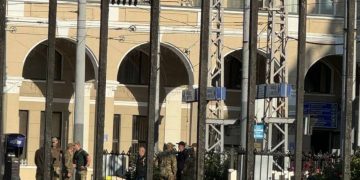 На Украине начальников поездов просят сдавать ТЦК мужчин пассажиров На Украине начальников поездов просят сдавать ТЦК мужчин пассажиров