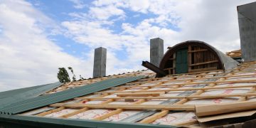 В Шахтерске приступили к ремонту кровли Дворца культуры В Шахтерске приступили к ремонту кровли Дворца культуры