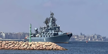Российский флот вошёл в порт Александрия в Египте