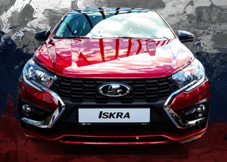 ВАЗ показал новую Lada Iskra на ПМЭФ