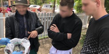 Сотрудники полиции изъяли наркотики у жителя Шахтерска Сотрудники полиции изъяли наркотики у жителя Шахтерска