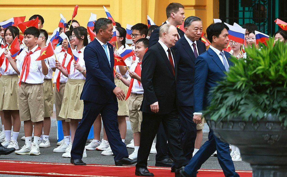 Глобальные ходы: Почему посещение Путиным Северной Кореи и Вьетнама важно для мирового порядка