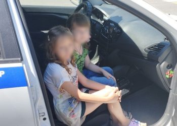 Сотрудники ДПС нашли потерявшихся в Мариуполе детей
