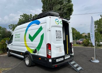 Мобильный офис Сбербанка начал работу в Снежном