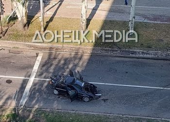 В центре Донецка произошло смертельное ДТП, перекрыта центральная улица