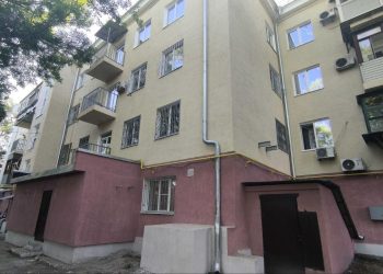 В Мариуполе завершили восстановление многоквартирного дома на проспекте Металлургов