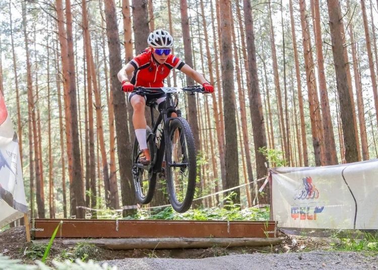 Дончанка Дарина Самойлович завоевала бронзу по маунтинбайку в Свердловской области